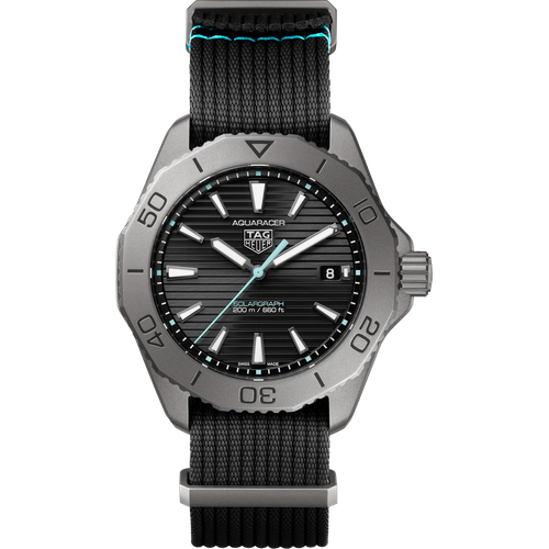 TAG Heuer Aquaracer Professional 200 Solargraph